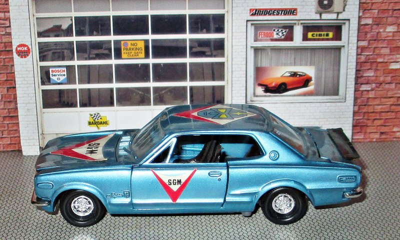 Illustration for article titled Land of the Rising Sun-Day: Nissan Skyline Ultraman